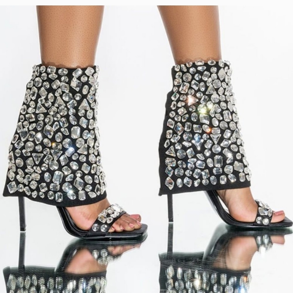 Xena Bet on Black: Diamond RhinestoneDraped Stiletto Sandal Size 6